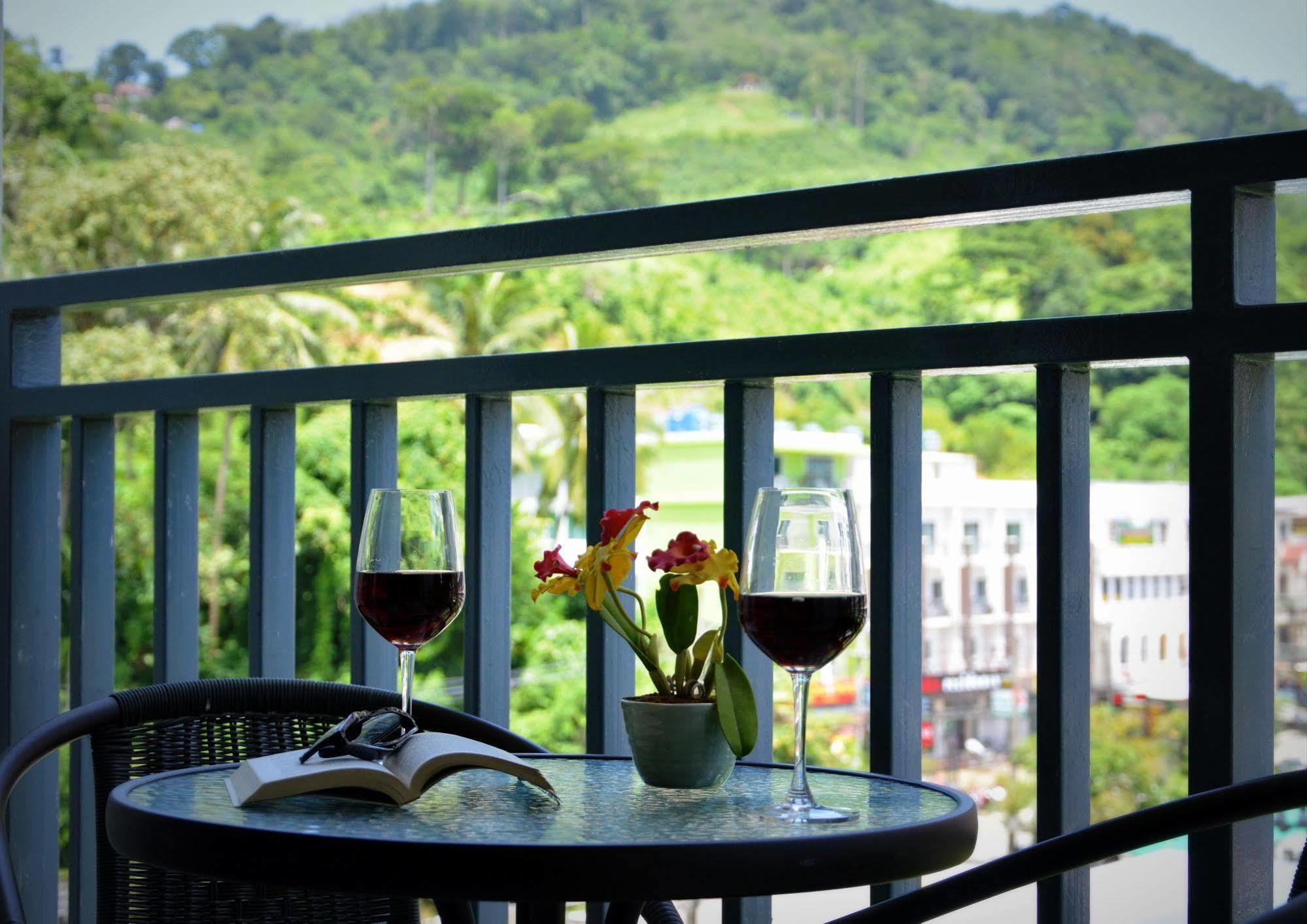 Sharaya Residence Patong Exterior foto